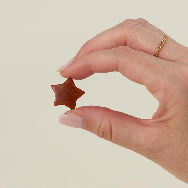 Colorful carved crystal stars in various healing gemstones like Amethyst and Labradorite – Funky Confetti