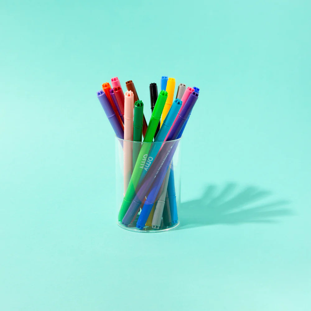 Set of 16 ultra washable double-tip markers in bright colors – Funky Confetti