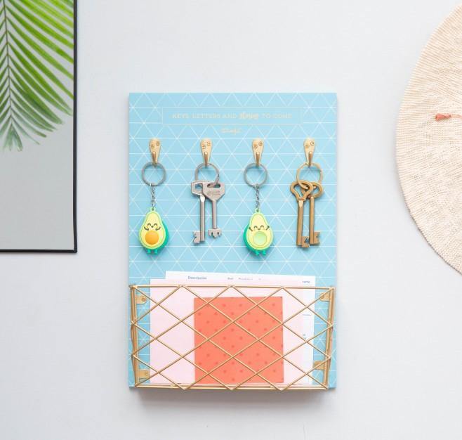 Colgador de Llaves (Wall Keys Holder) "Keys, Letters and Stories to Come" - Funky Confetti
